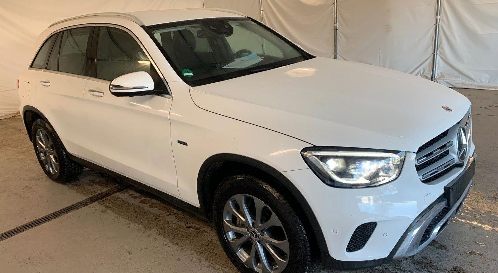 Mercedes-Benz GLC Standard 2