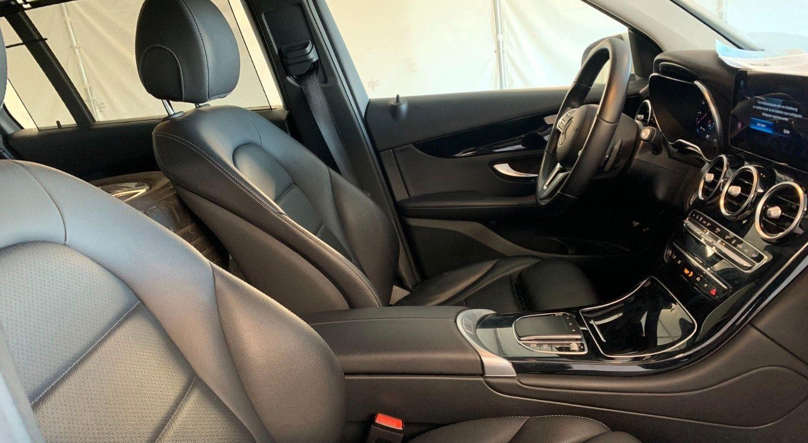 Mercedes-Benz GLC Standard 4
