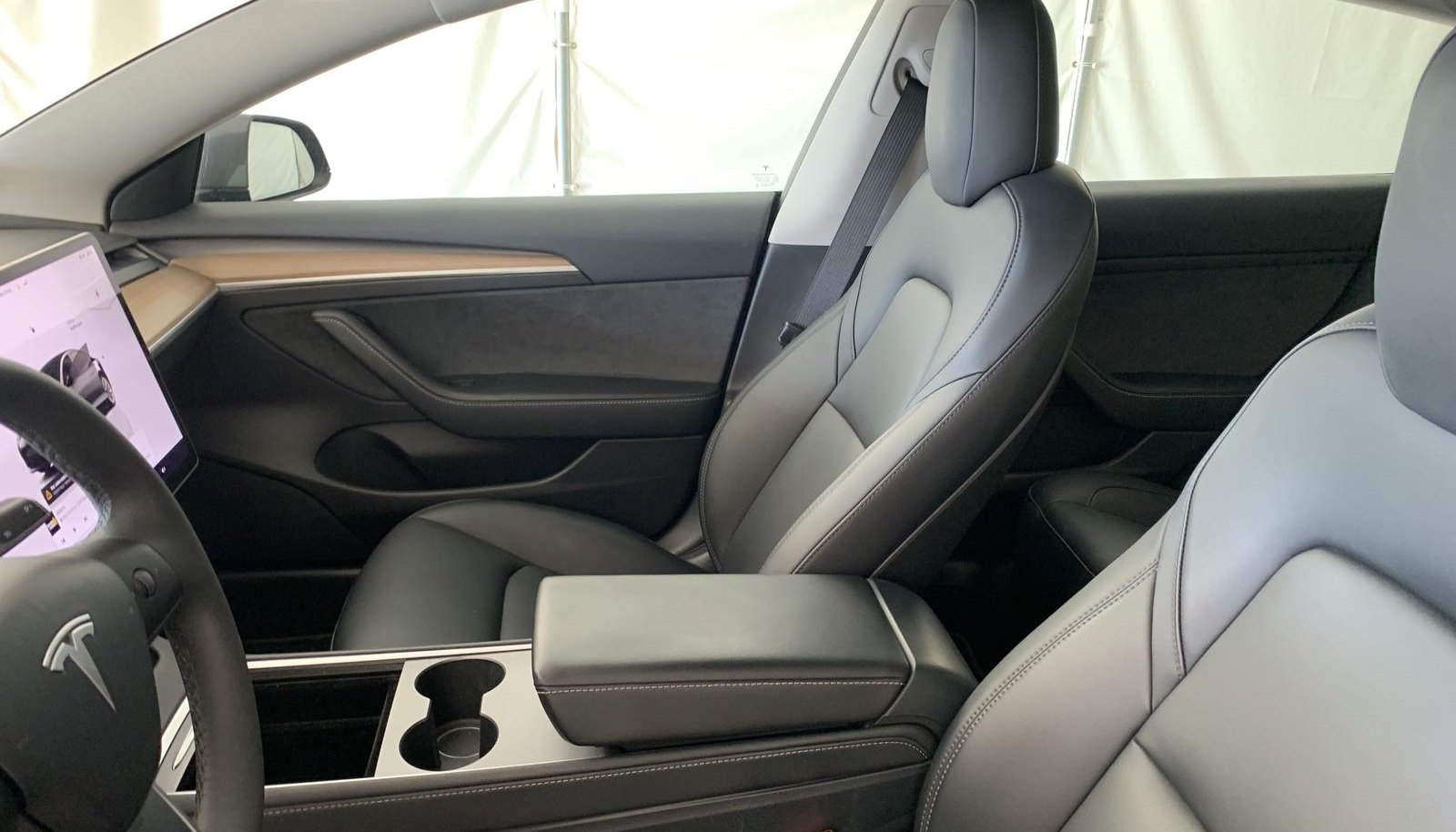 Tesla Model 3 Long Range Dual AWD 10