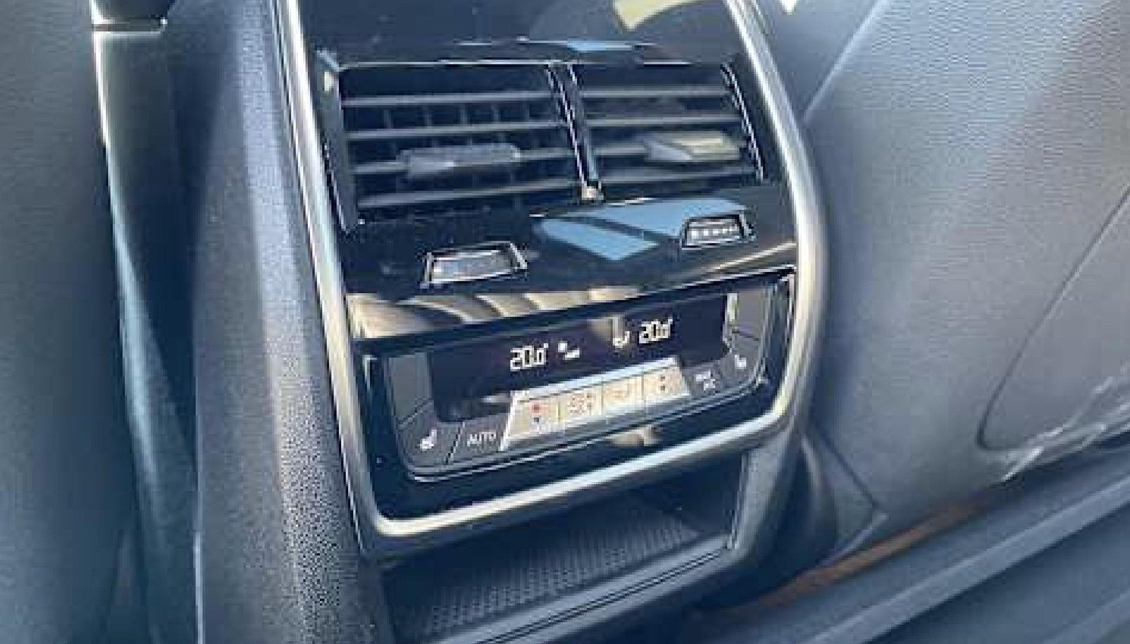 BMW X7 xDrive M50 d 11
