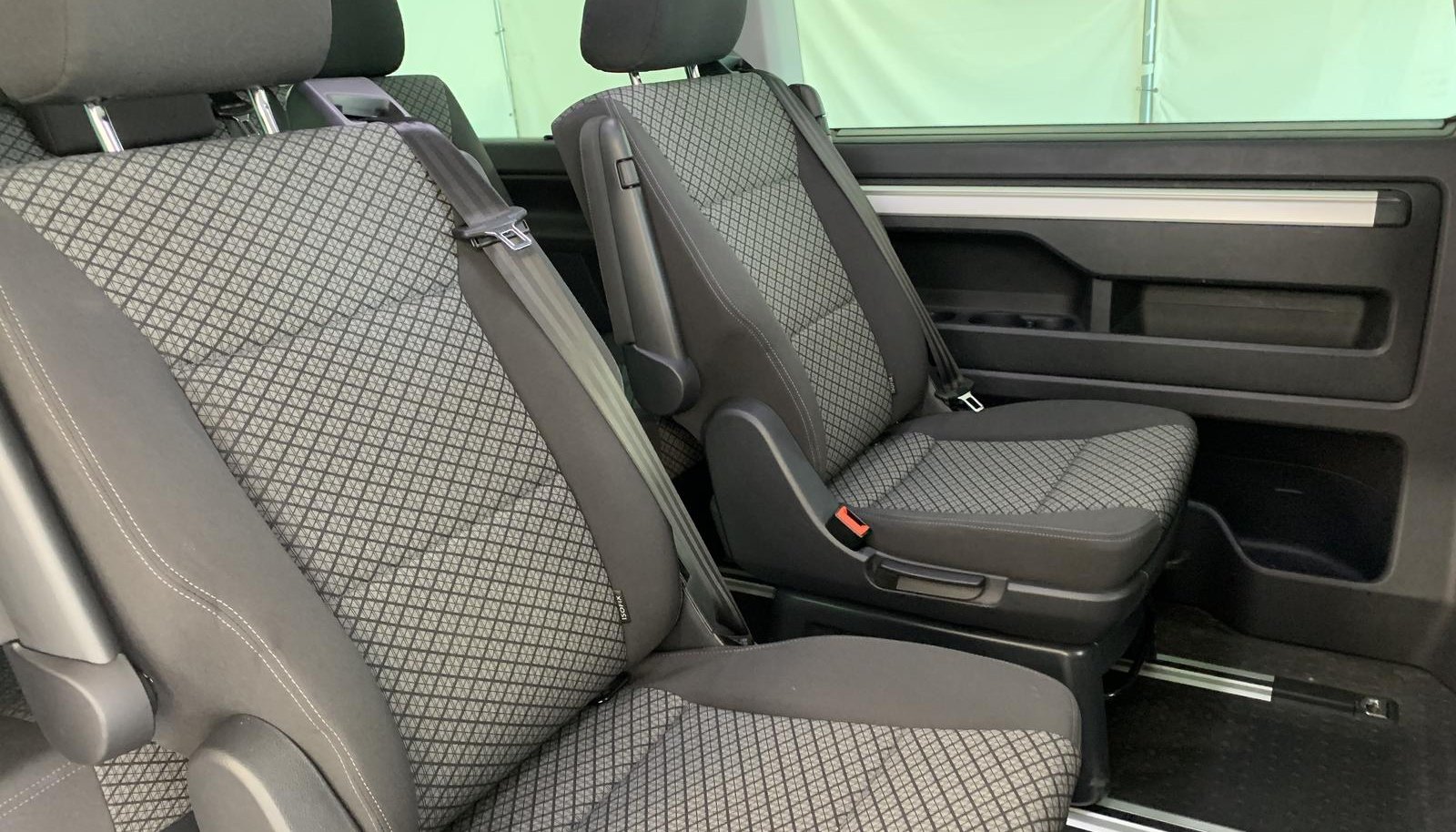 Volkswagen Multivan T6.1 Multivan 7-SITZER/NAVI/LED/AHK/DAB 5