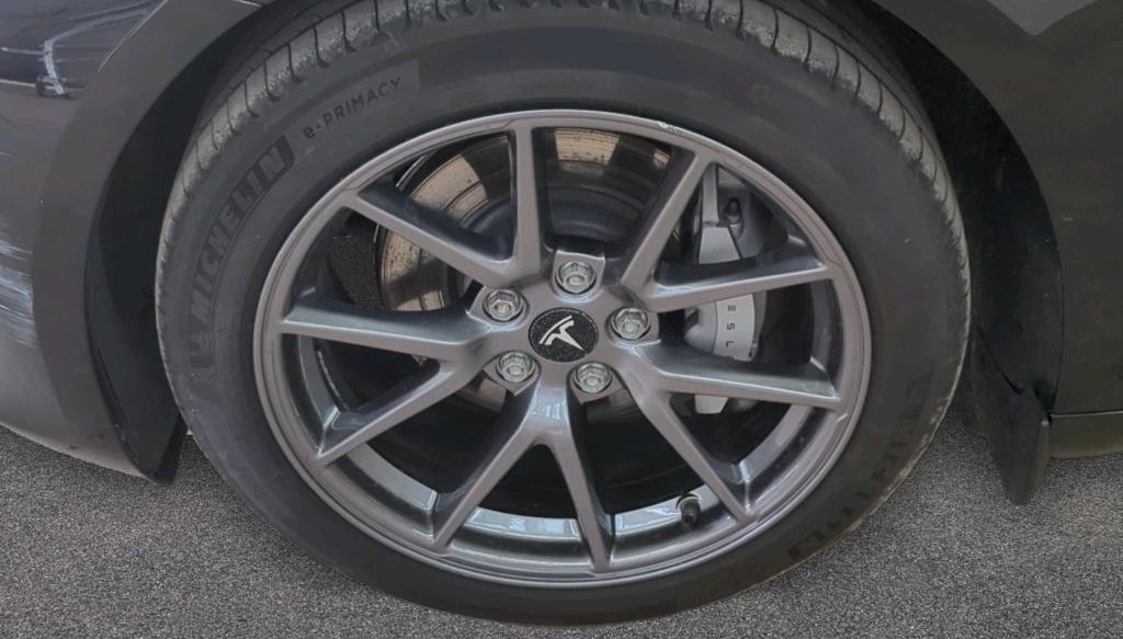 Tesla Model 3 Long Range RWD 5