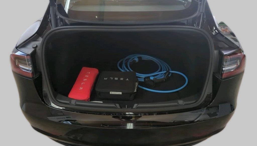 Tesla Model 3 Long Range RWD 9