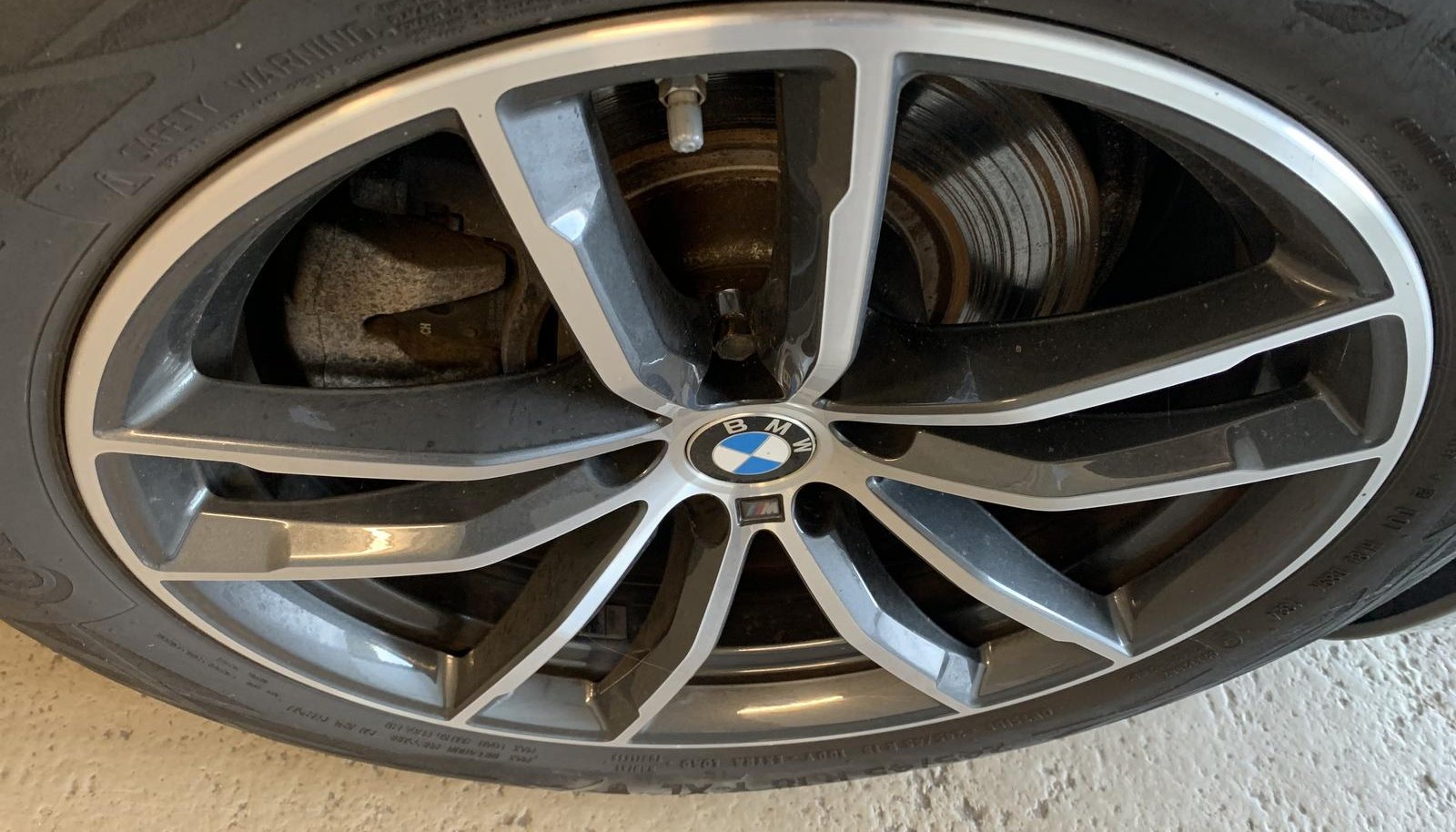 BMW 5 M Sport 3