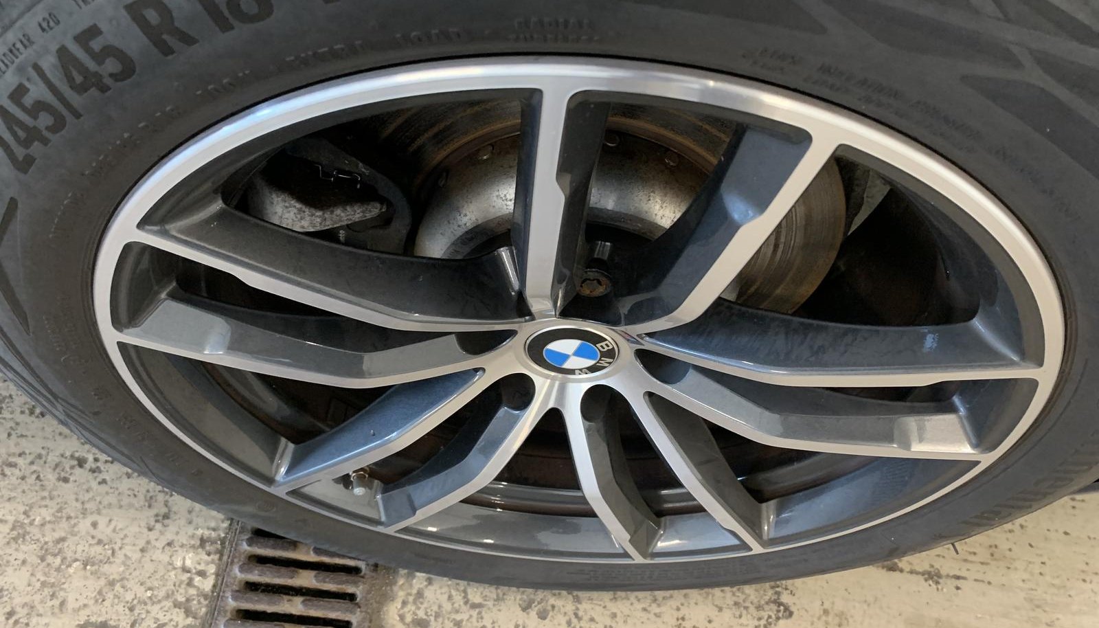 BMW 5 M Sport 8