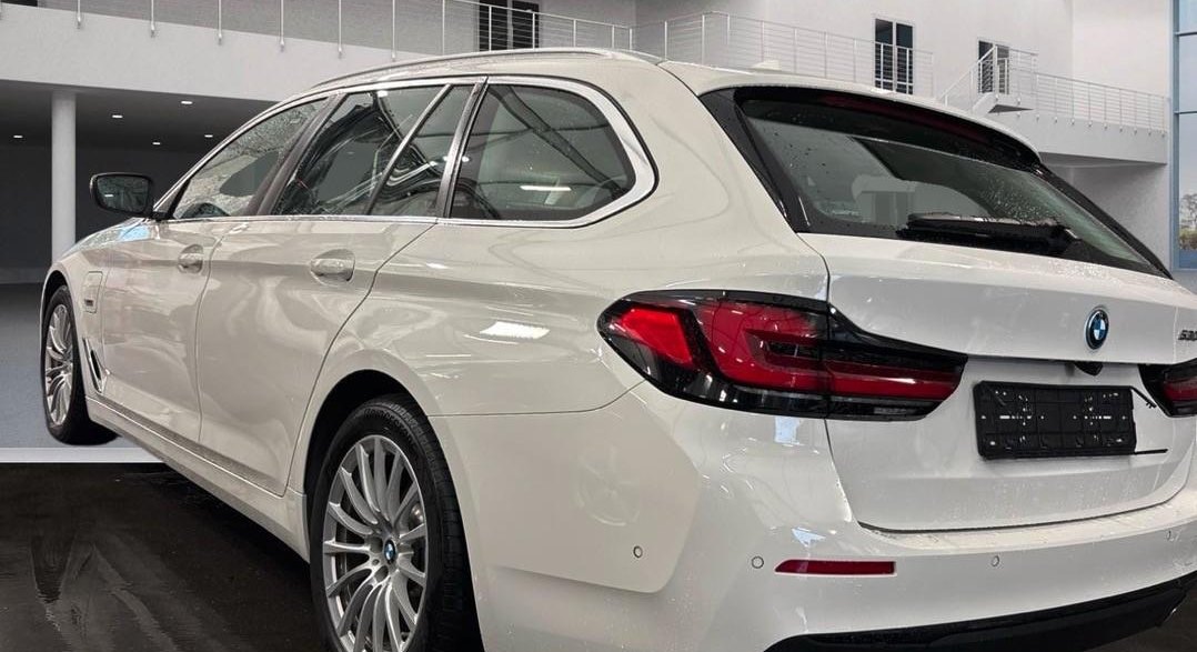 BMW 5 530 e 8