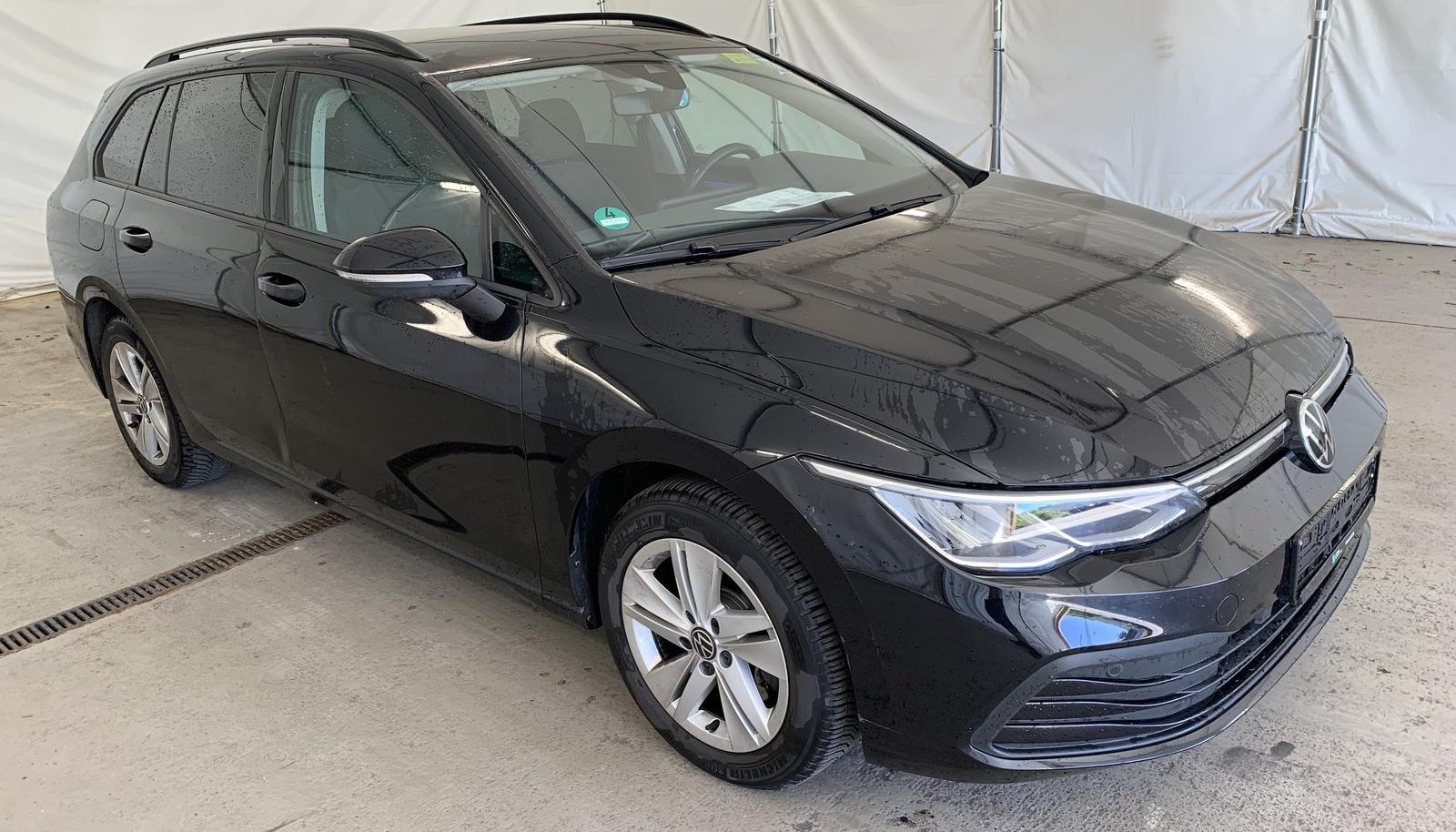 Volkswagen Golf Life 2