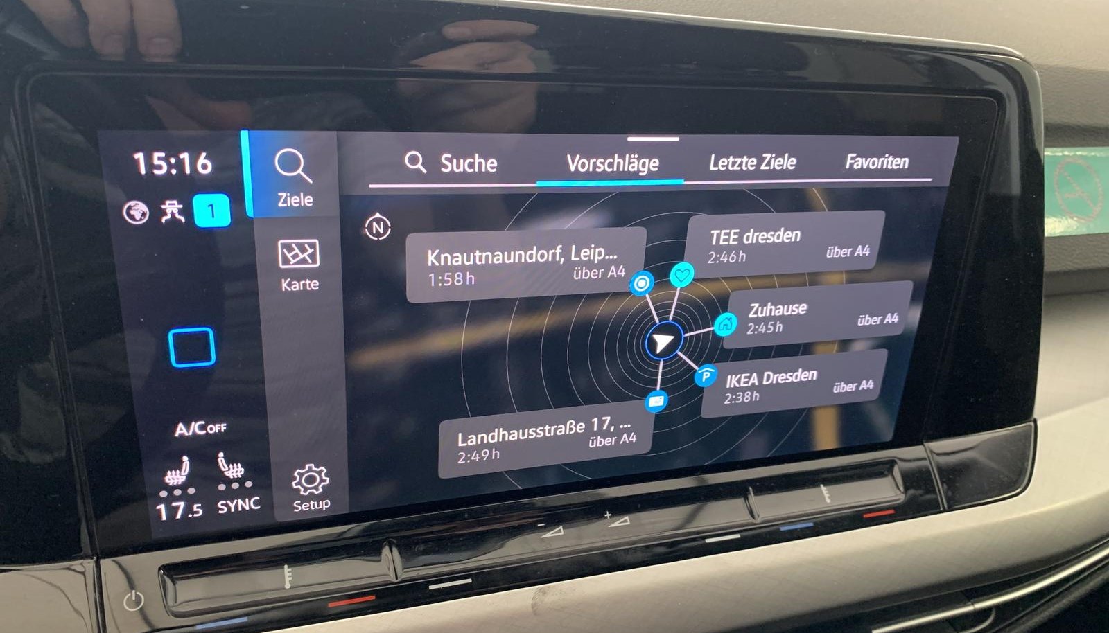 Volkswagen Golf Life 8