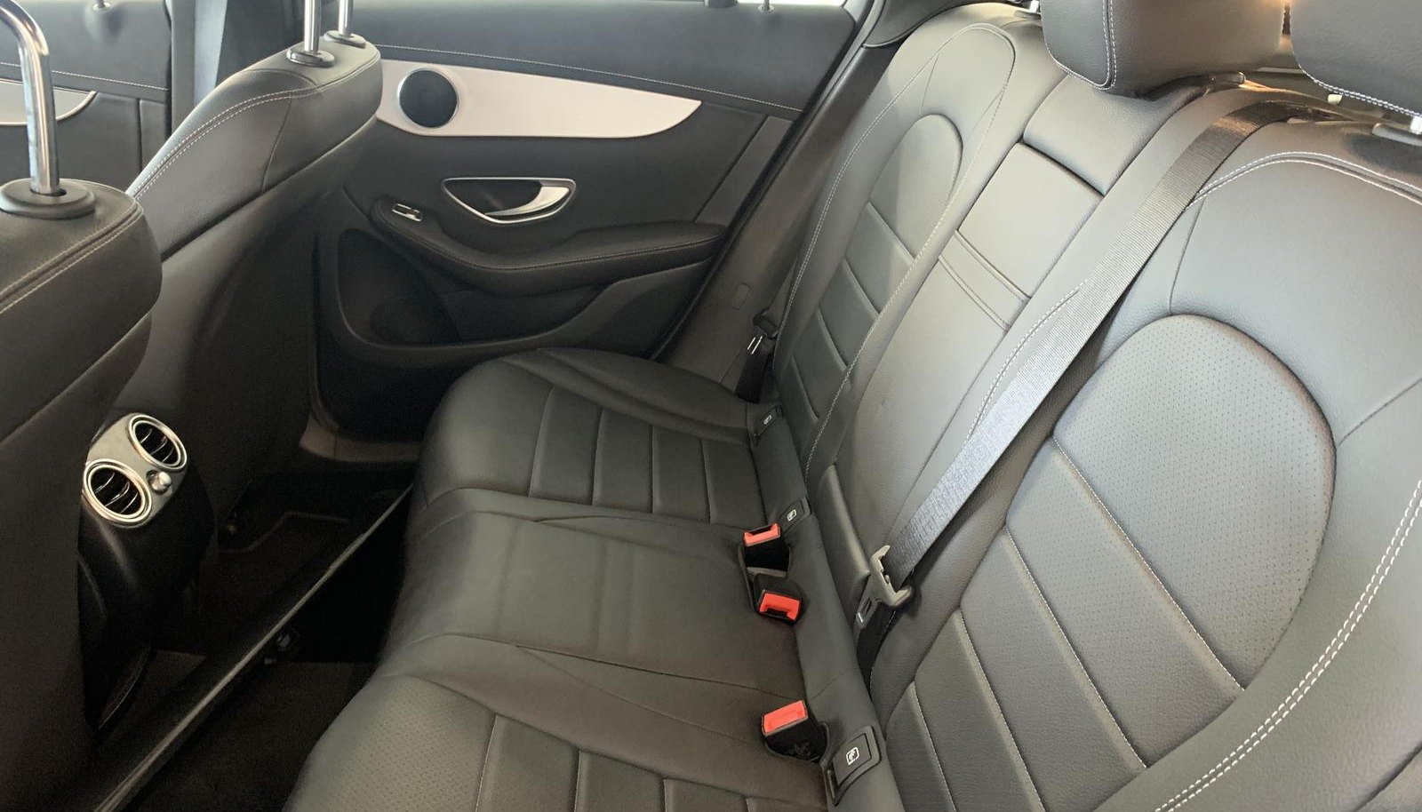 Mercedes-Benz EQC Electric Art Int. 9