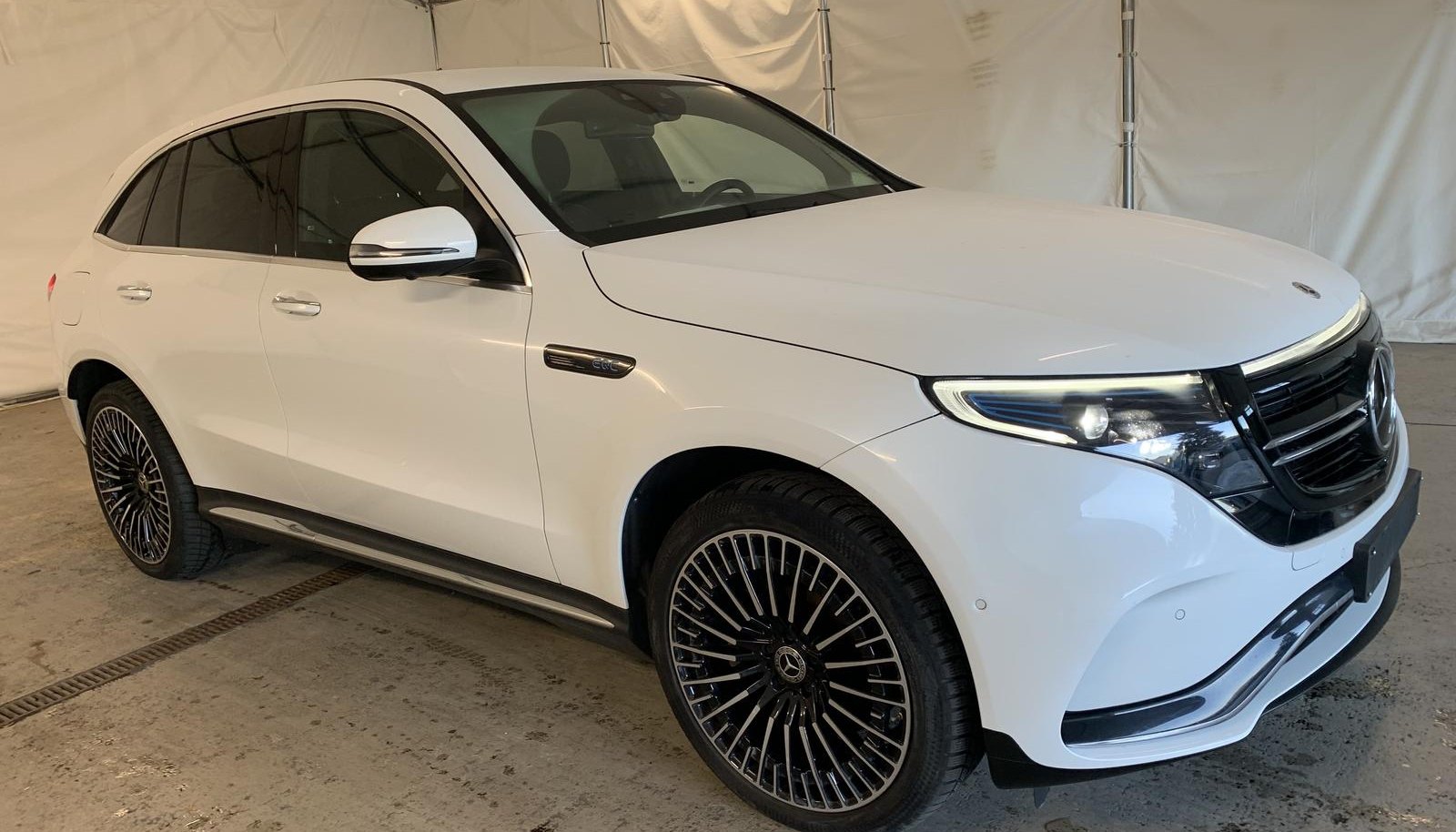 Mercedes-Benz EQC AMG Line 2