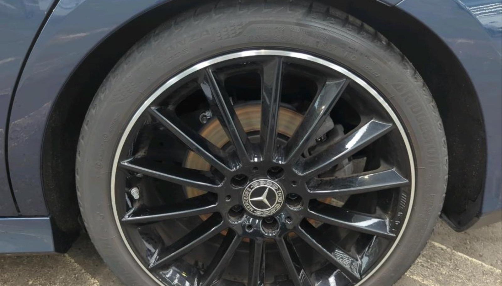 Mercedes-Benz CLA AMG Line 3