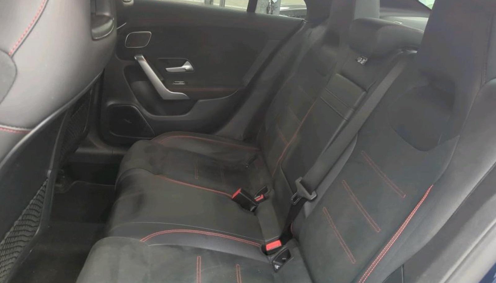 Mercedes-Benz CLA AMG Line 6