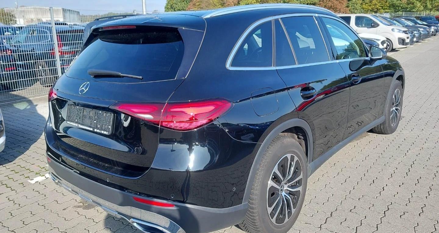 Mercedes-Benz GLC Avantgarde 8