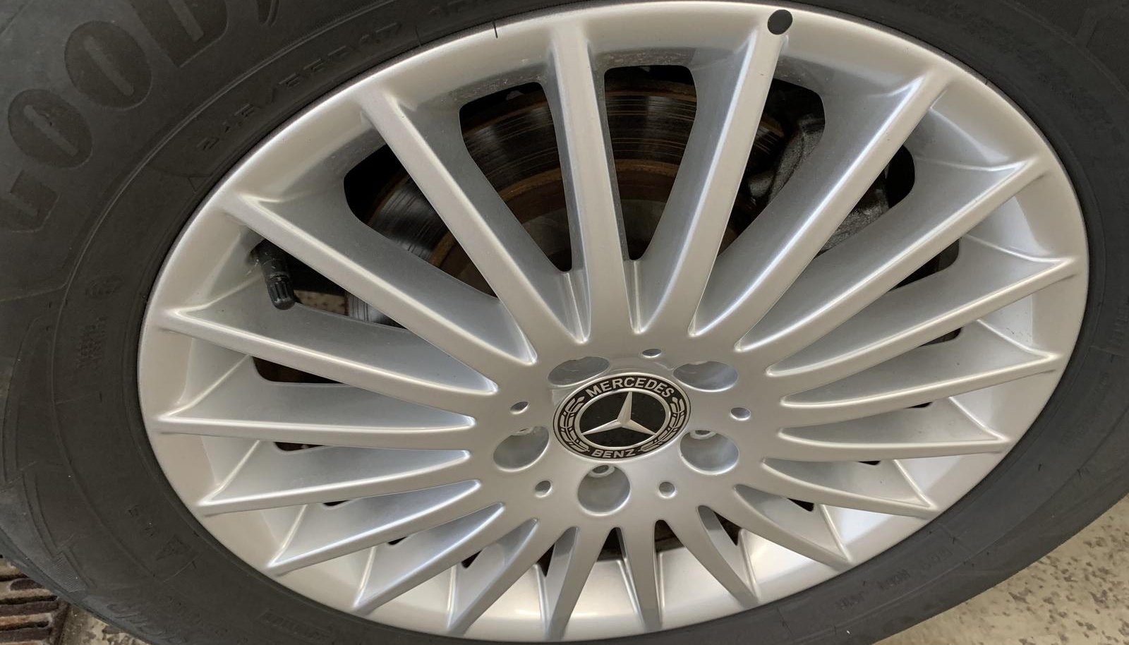 Mercedes-Benz EQV 300 Lang 9