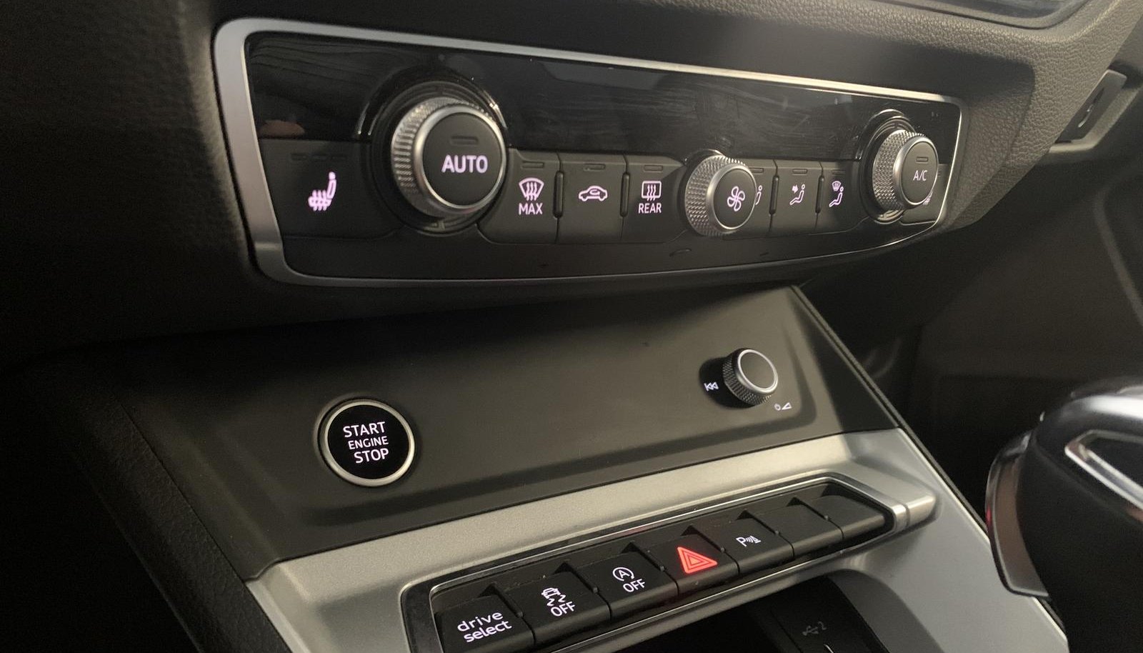 Audi Q3 S-Line 11