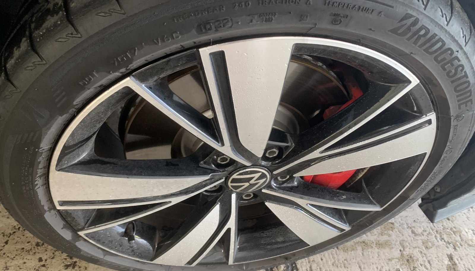 Volkswagen Golf GTE eHybrid 3
