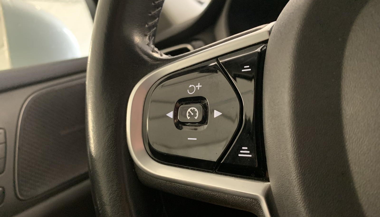 Volvo V60 Inscription Plug-In Hybrid AWD 10