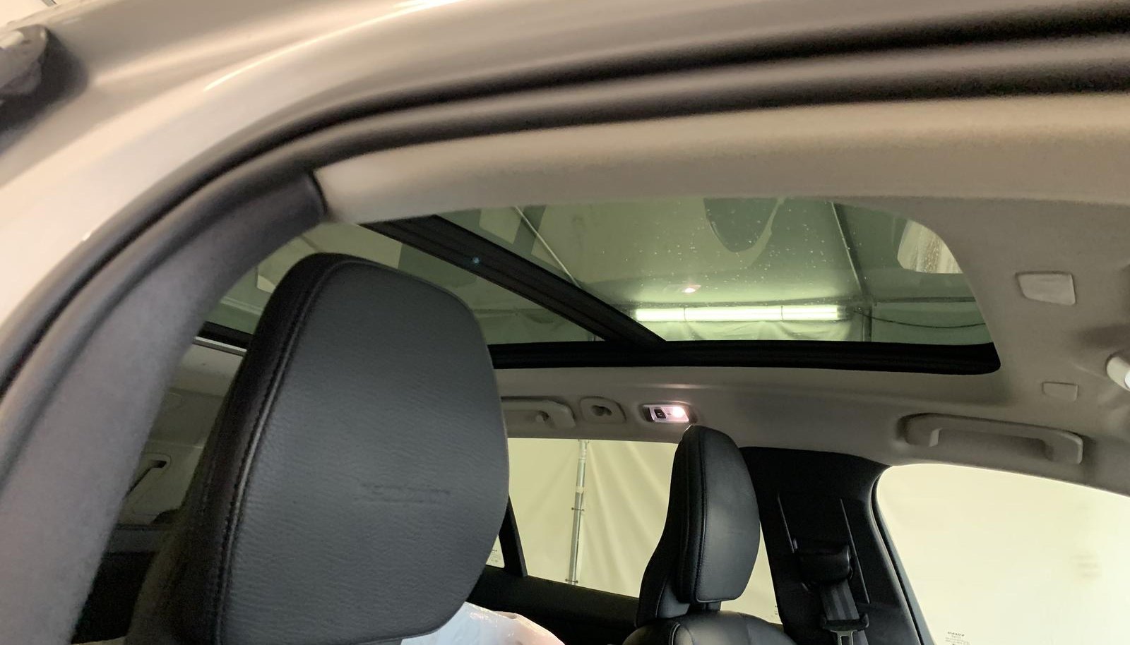 Volvo V60 Inscription Plug-In Hybrid AWD 4
