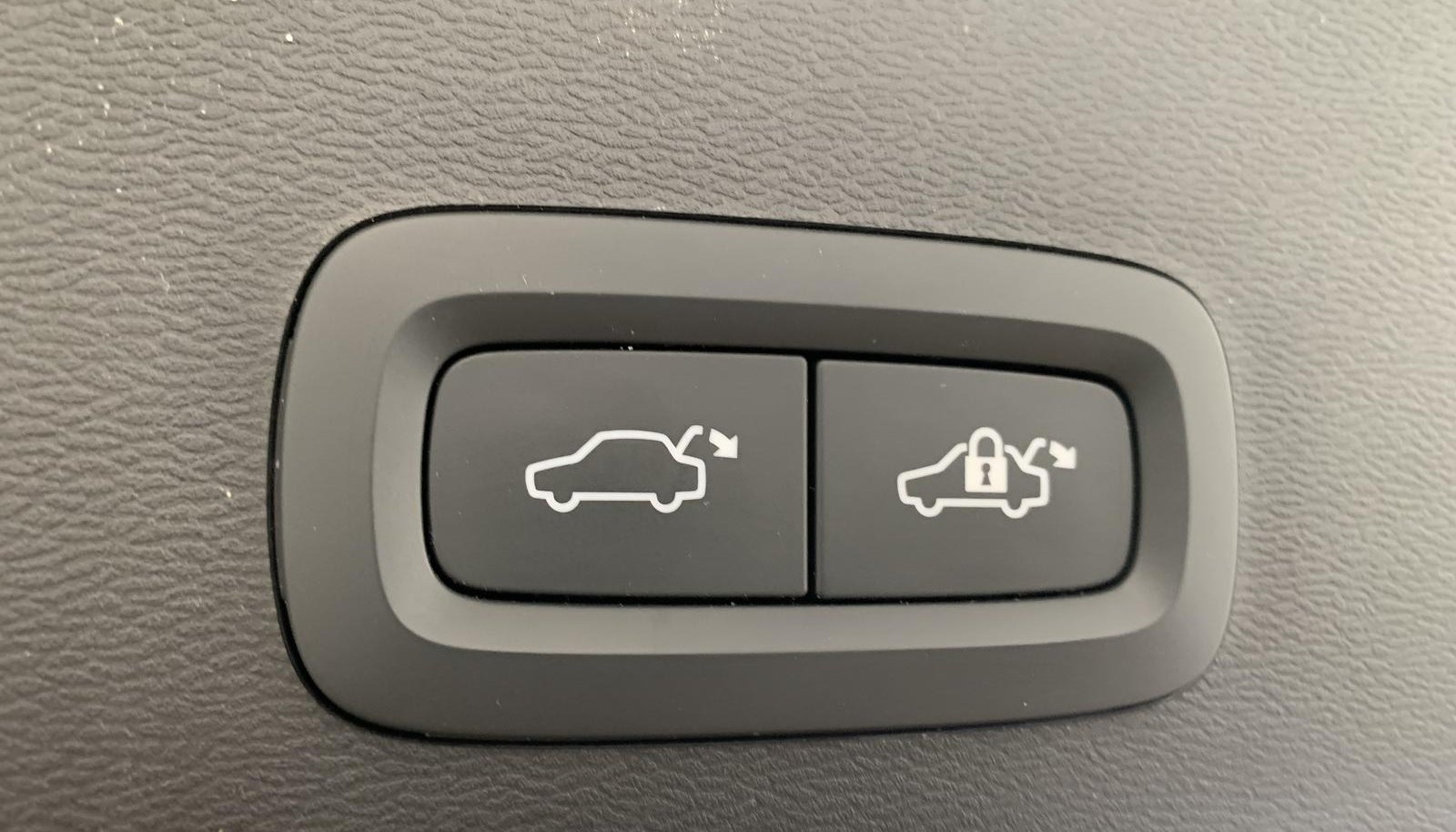 Volvo XC40 Ultimate Recharge Ext. Range 7