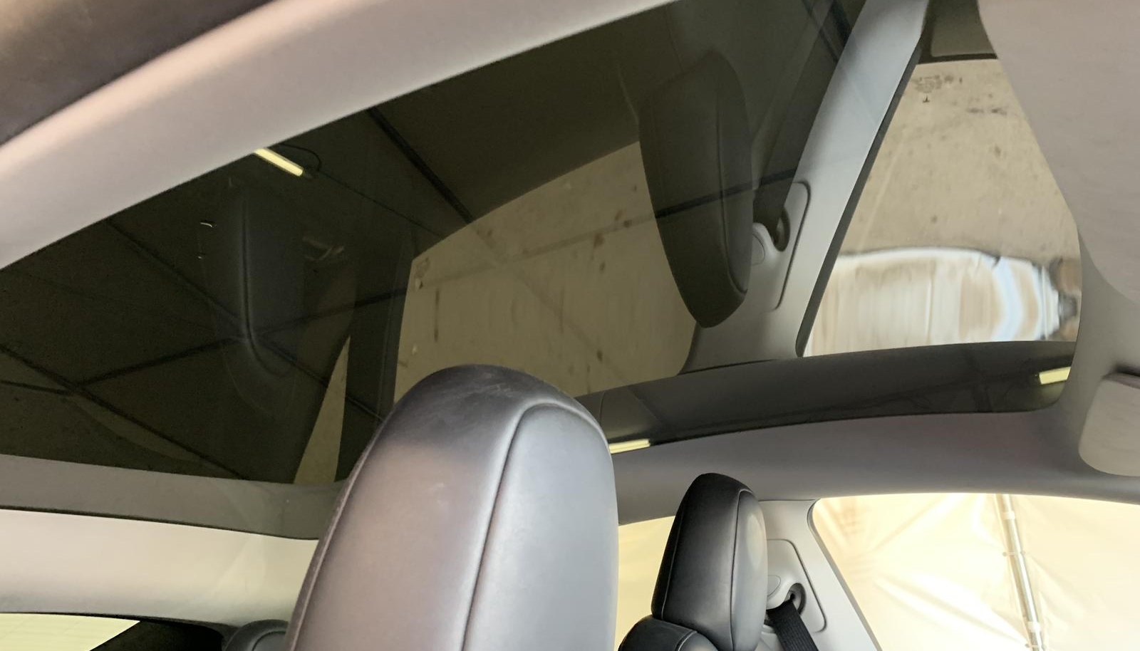 Tesla Model Y Long Range Dual AWD 4