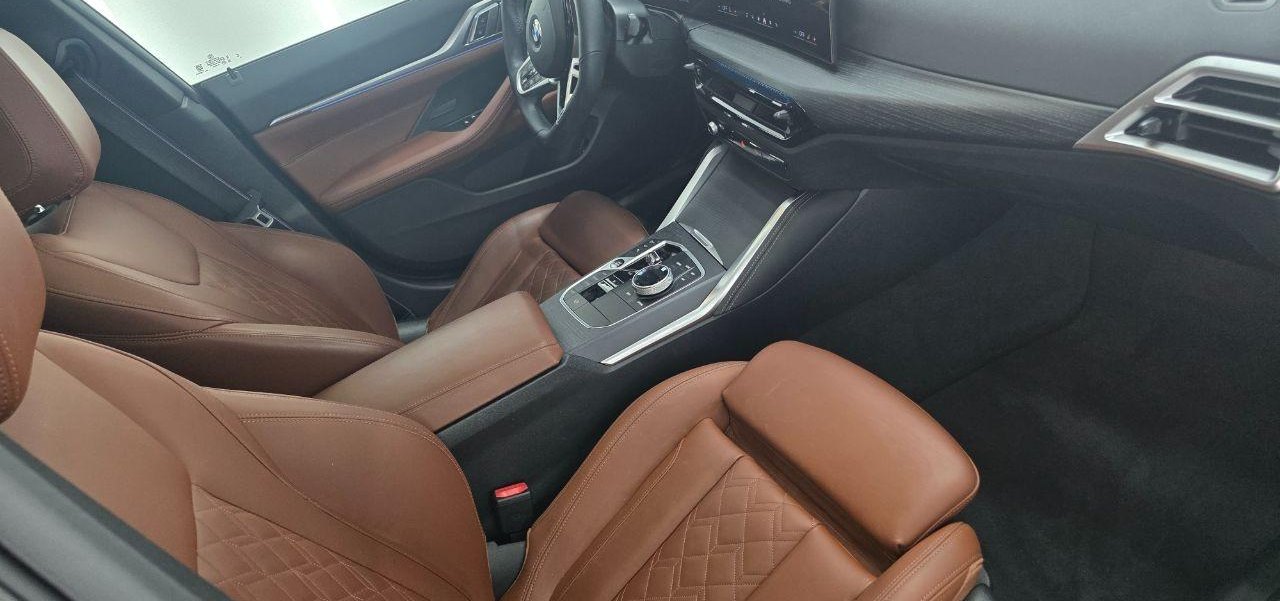 BMW 4 M Sport Pro 7