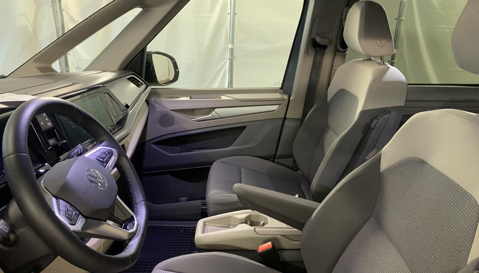 Volkswagen Multivan Basis lang 10