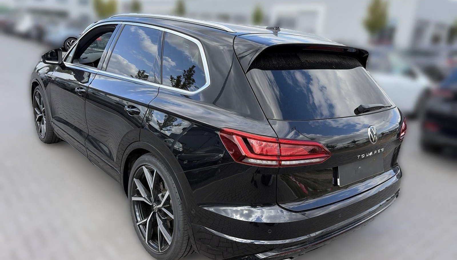 Volkswagen Touareg R-Line 4Motion 4