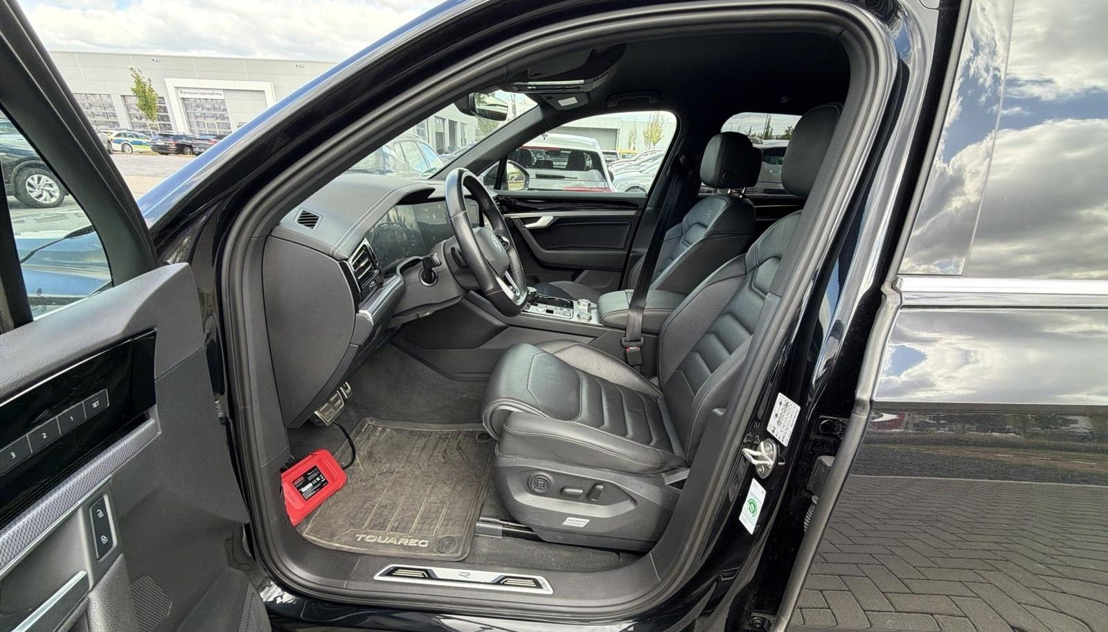Volkswagen Touareg R-Line 4Motion 5