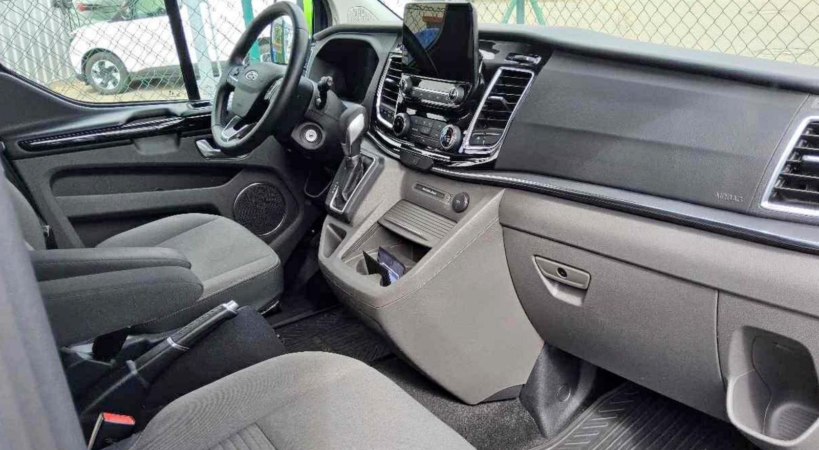 Ford Tourneo 320 L2 Tourneo Titanium 2