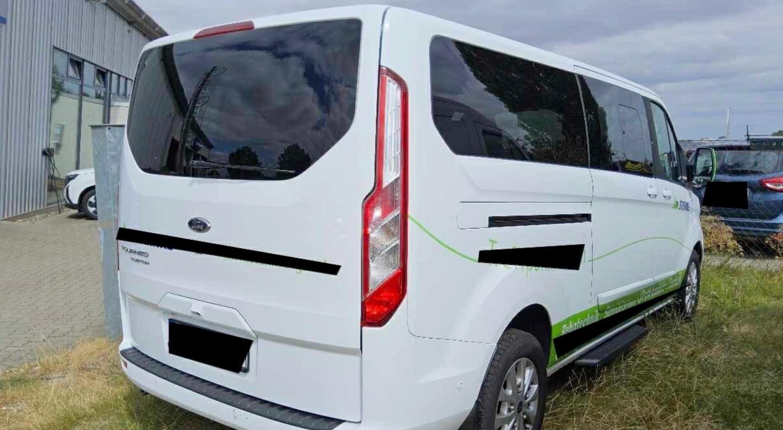 Ford Tourneo 320 L2 Tourneo Titanium 5
