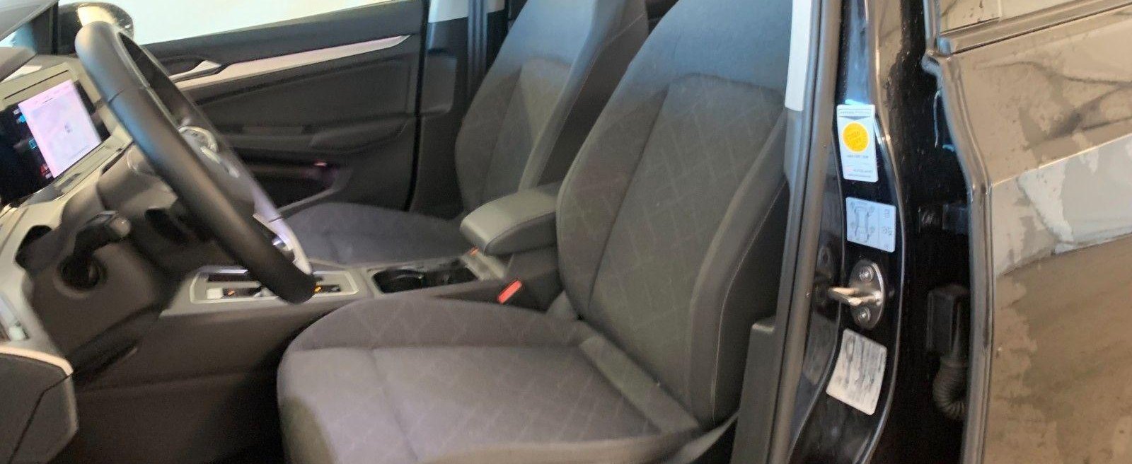 Volkswagen Golf Life 6