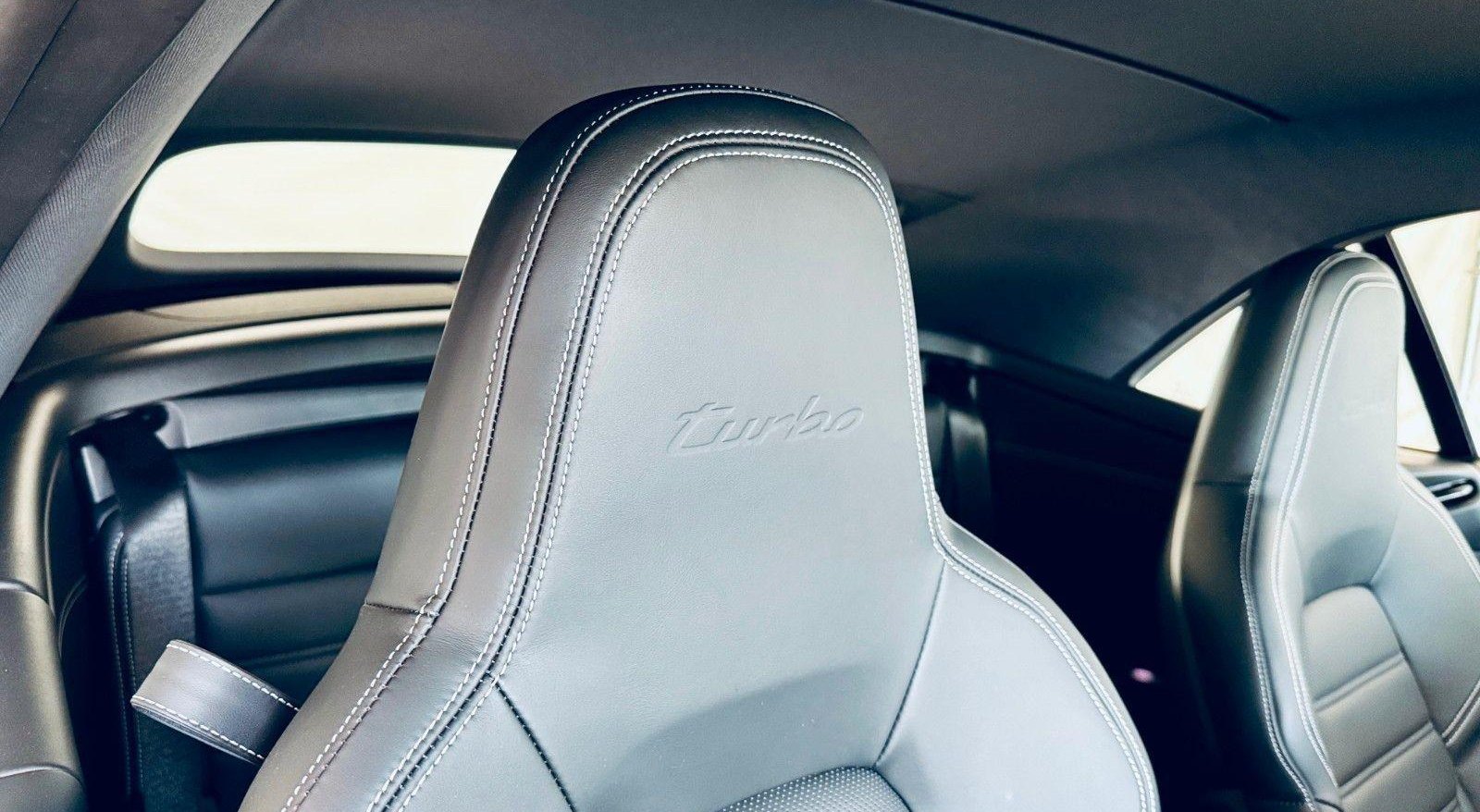 Porsche 911 Turbo Cabriolet 11