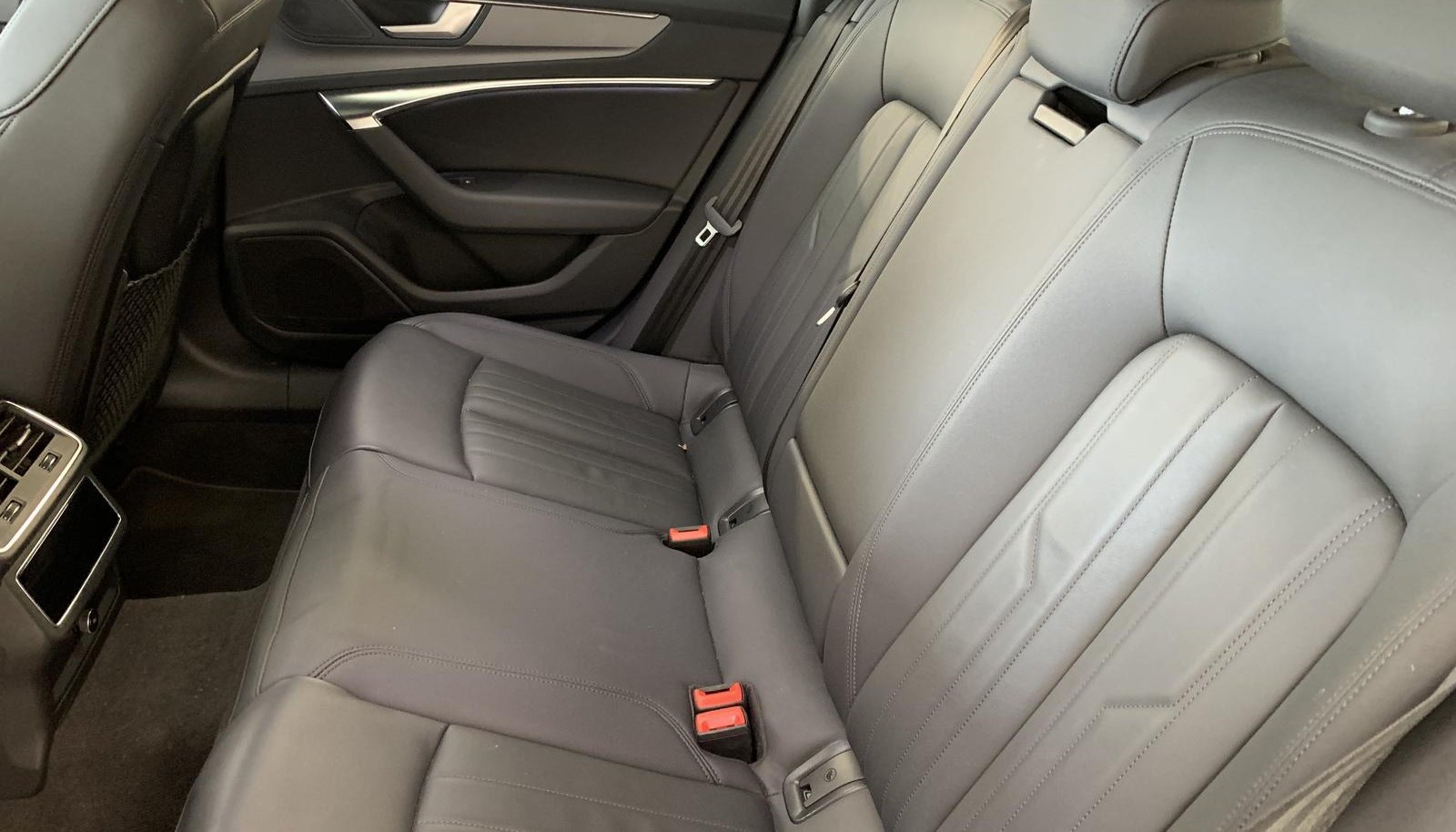 Audi A6 Avant 40 TDI ACC/PANO/LEDER/18" 7