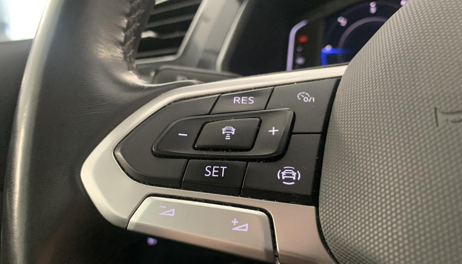 Volkswagen Tiguan Allspace Life 4Motion 6