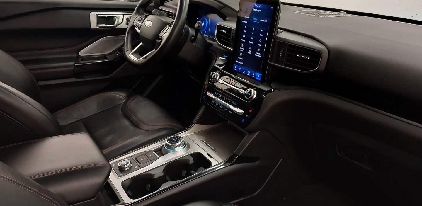 Ford Explorer ST-Line PHEV 4x4 7
