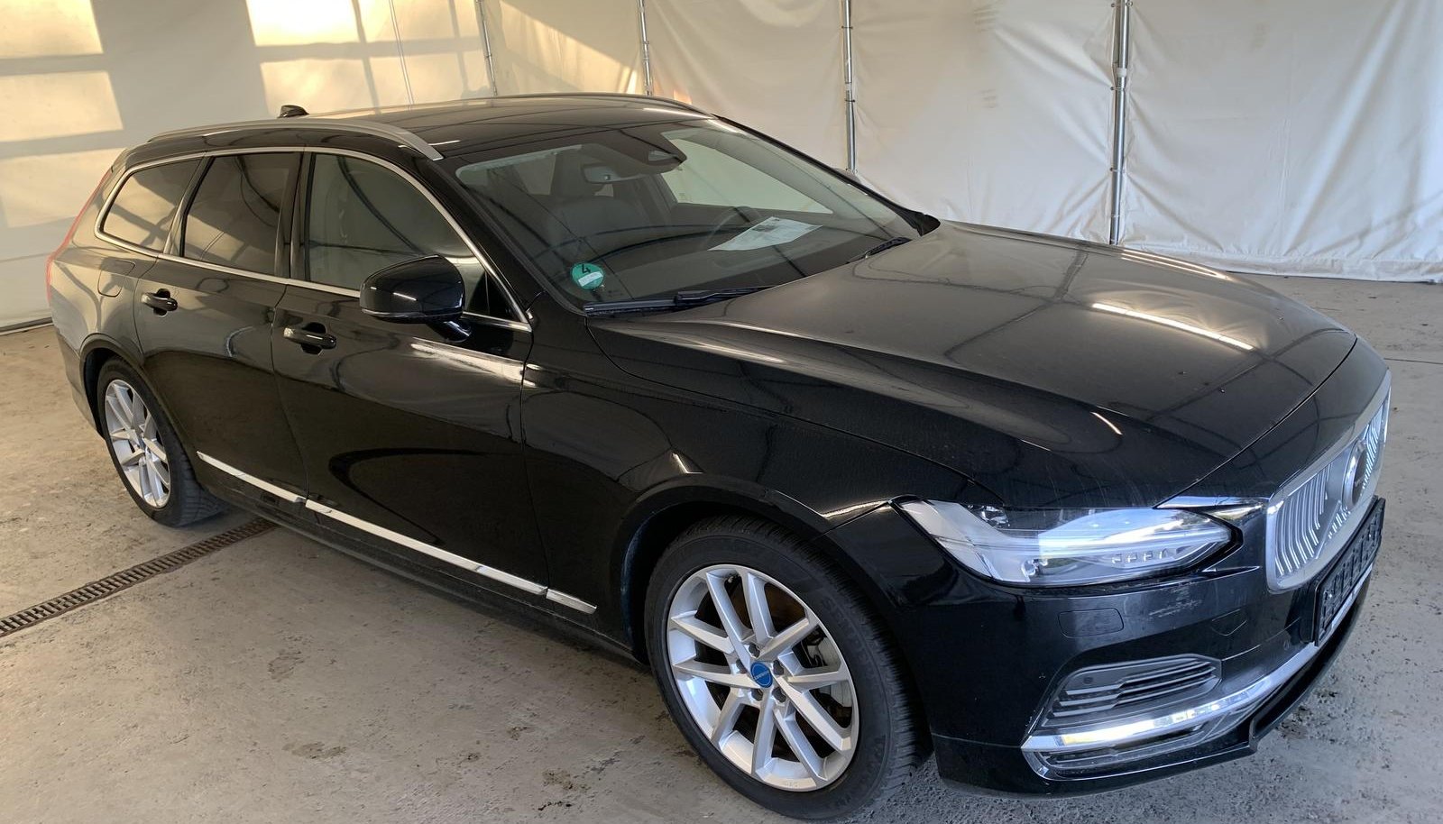 Volvo V90 Core Recharge Plug-In AWD 2