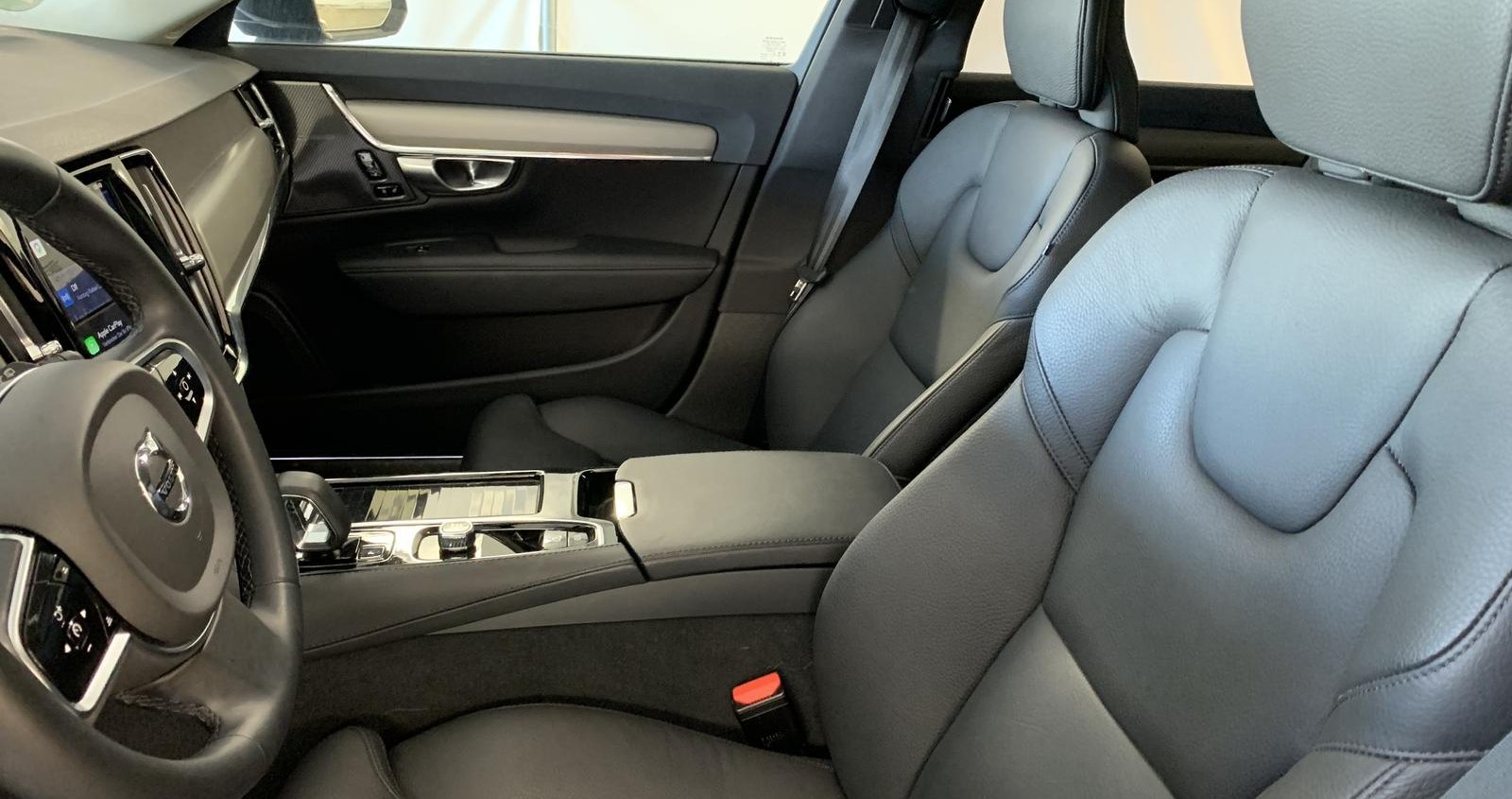 Volvo V90 Core Recharge Plug-In AWD 8