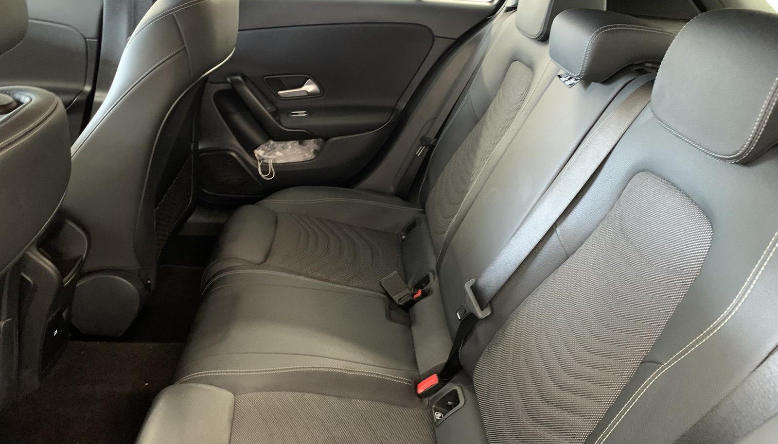 Mercedes-Benz A A 250 e 8