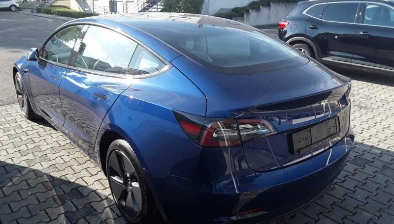 Tesla Model 3 Long Range RWD 2