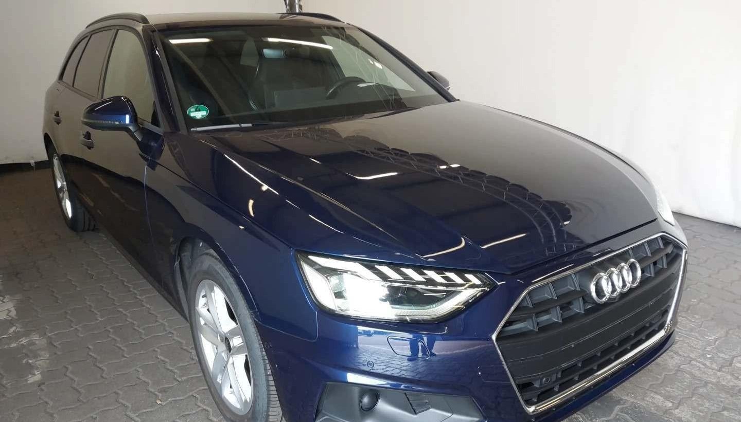 Audi A4 S-Line 2