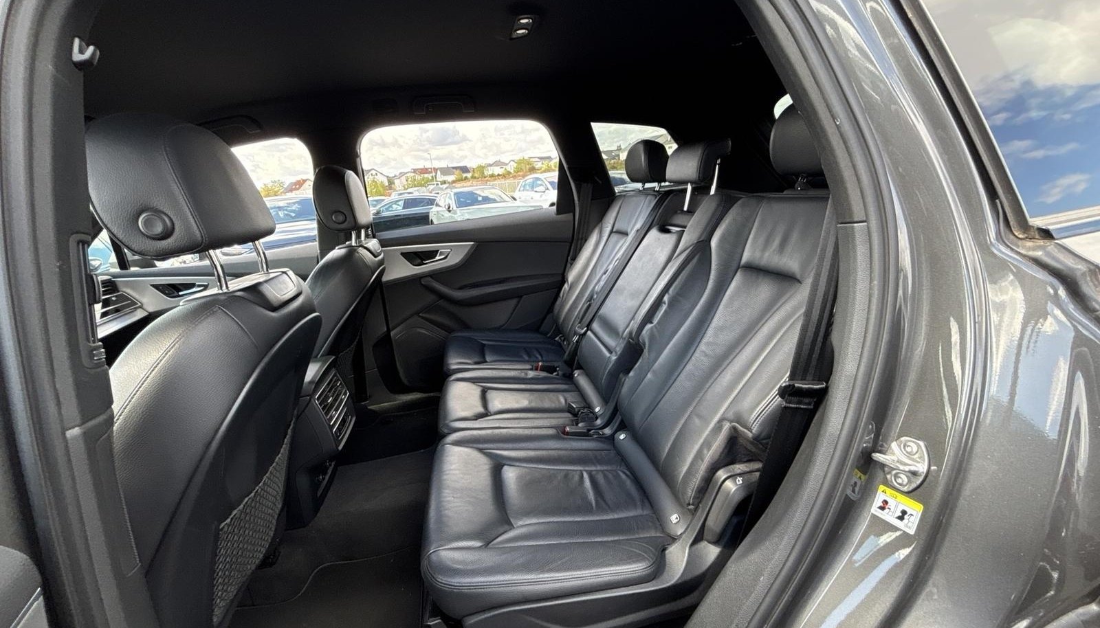 Audi Q7 8