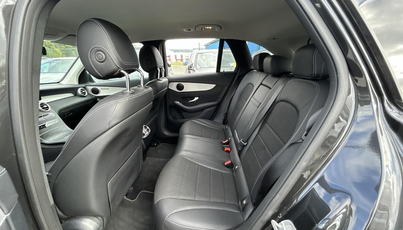 Mercedes-Benz GLC GLC 300 11