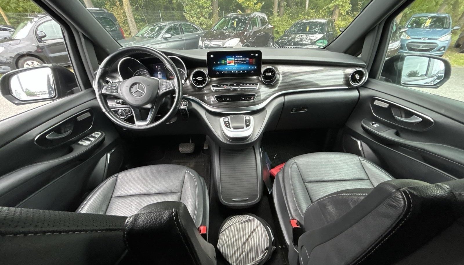 Mercedes-Benz V AVANTGARDE EDITION lang (447.813) 2
