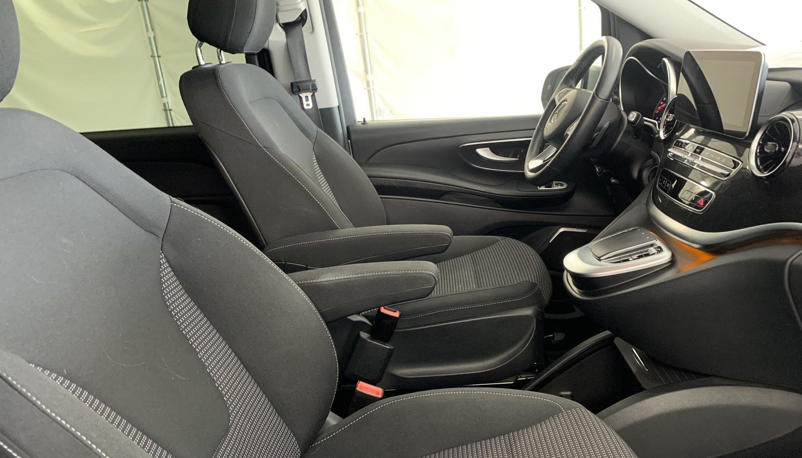 Mercedes-Benz V 300 d EDITION Lang 3