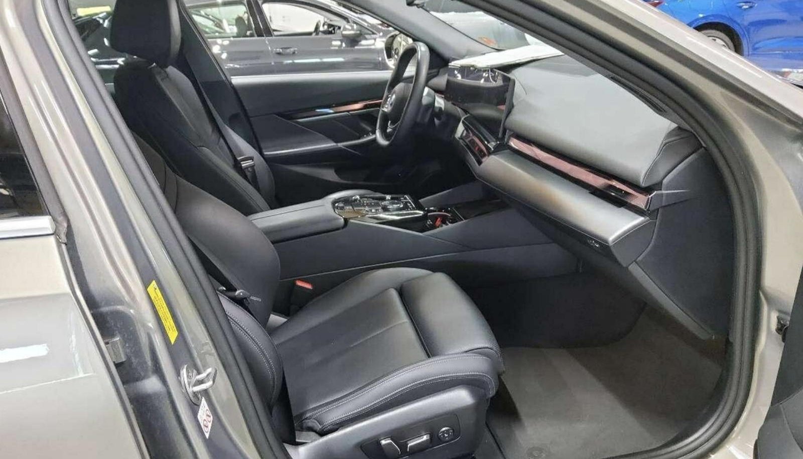 BMW i5 40 eDrive 3