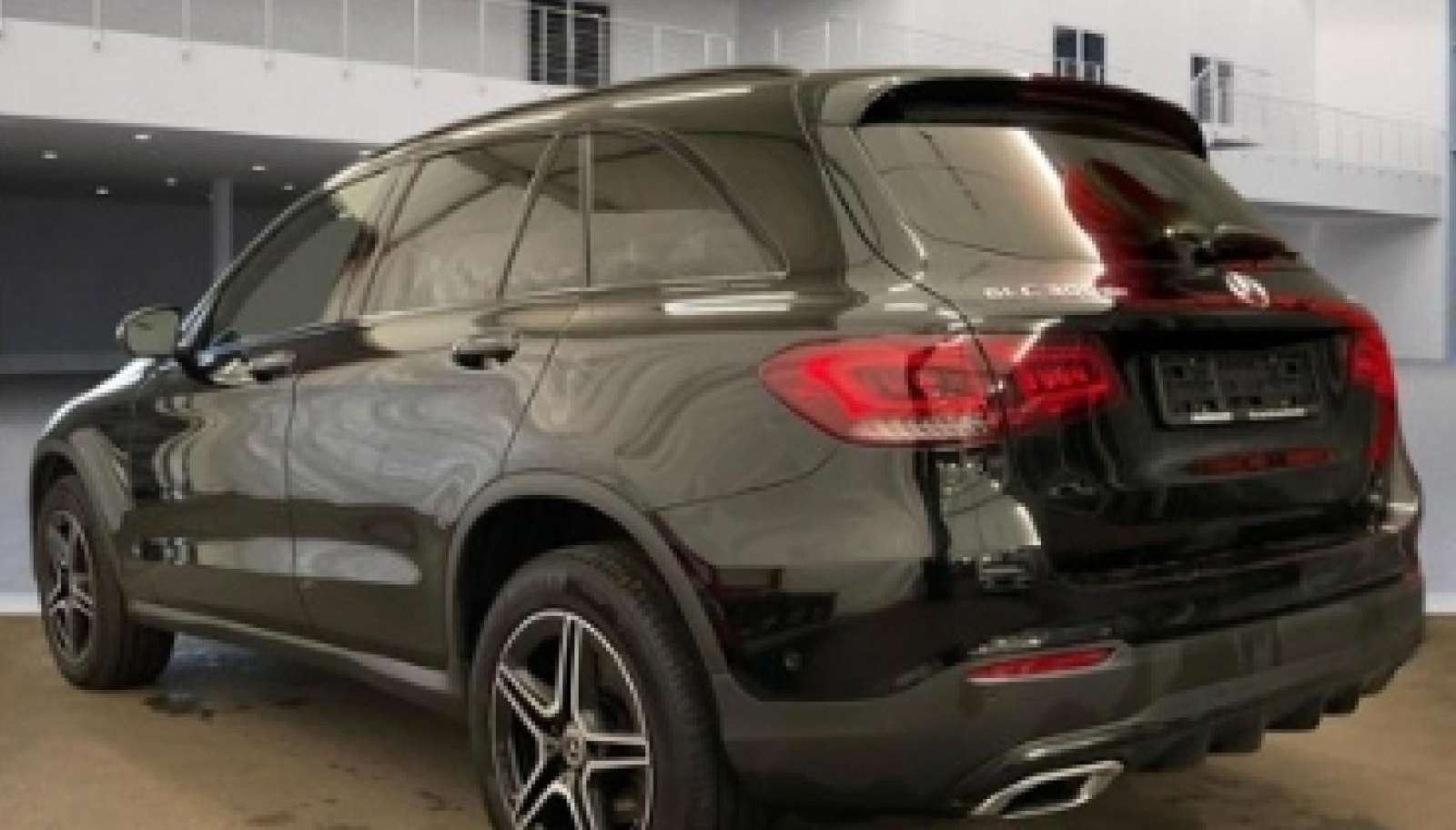 Mercedes-Benz GLC AMG Line 3