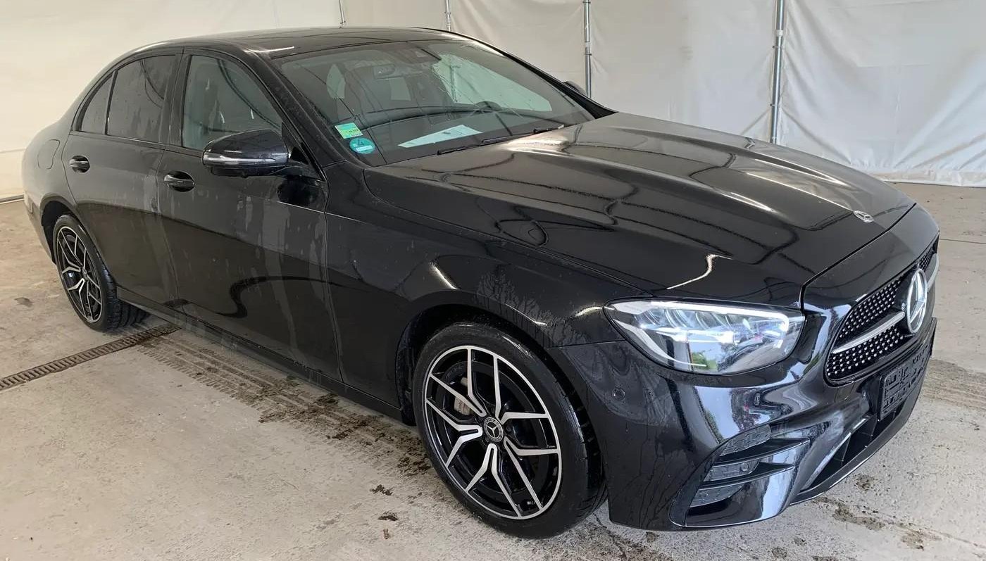 Mercedes-Benz E AMG Line 2