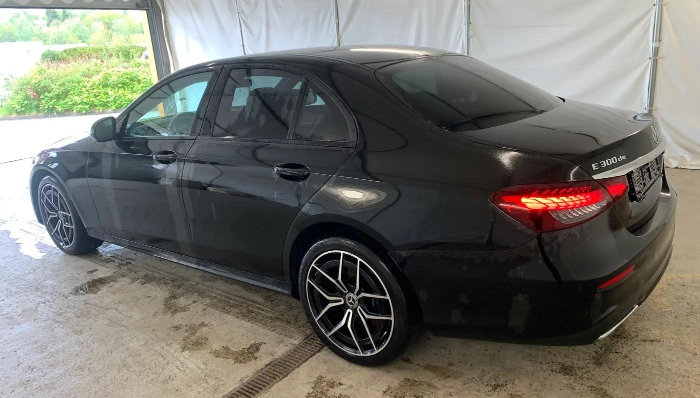 Mercedes-Benz E AMG Line 3