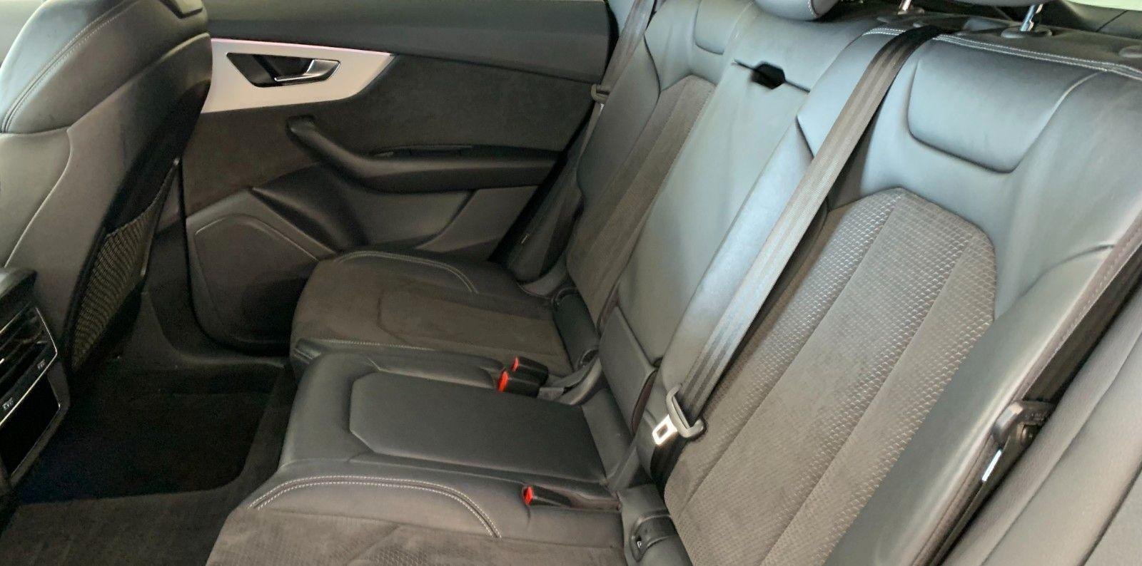 Audi Q8 S-Line Competition Plus 10