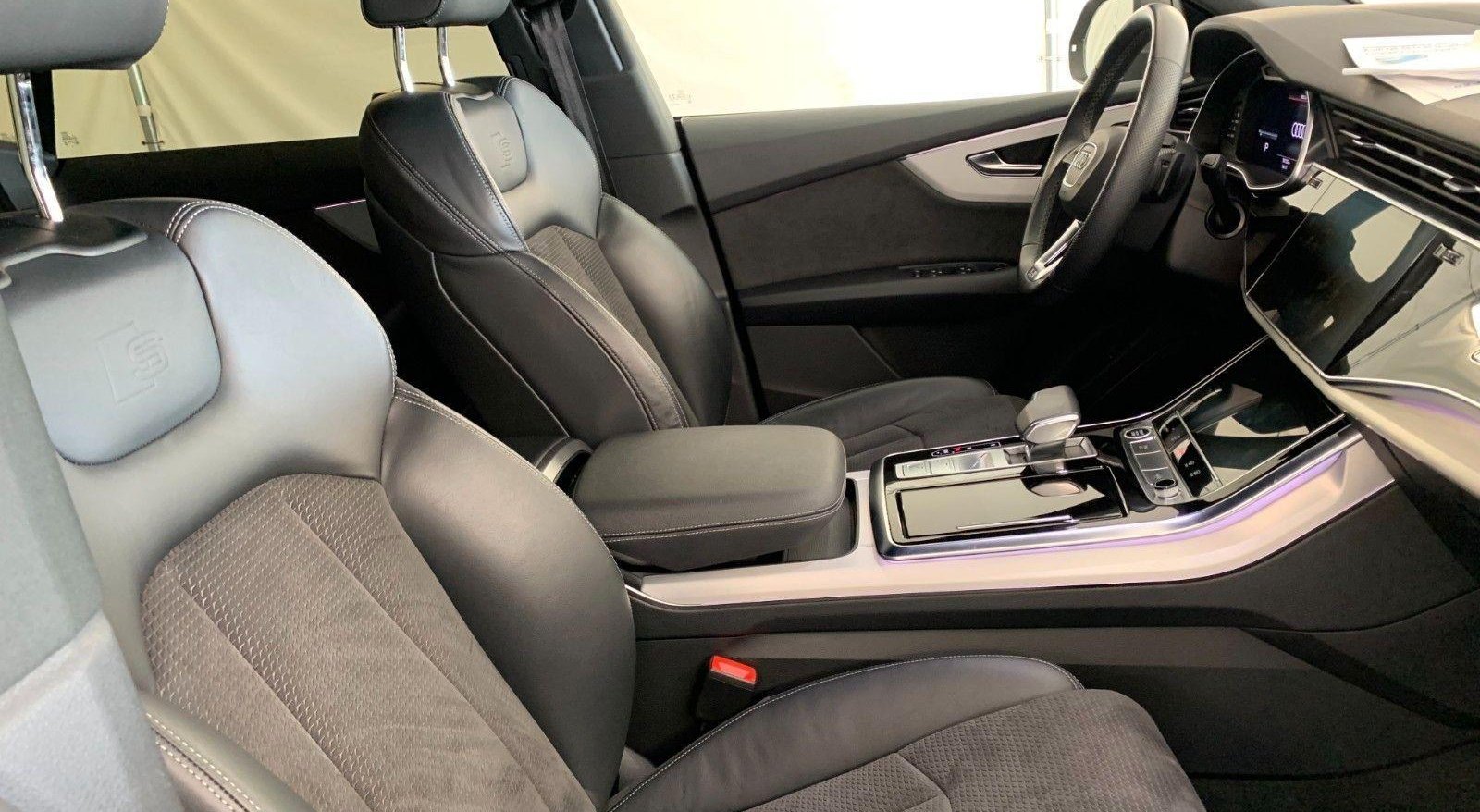 Audi Q8 S-Line Competition Plus 5